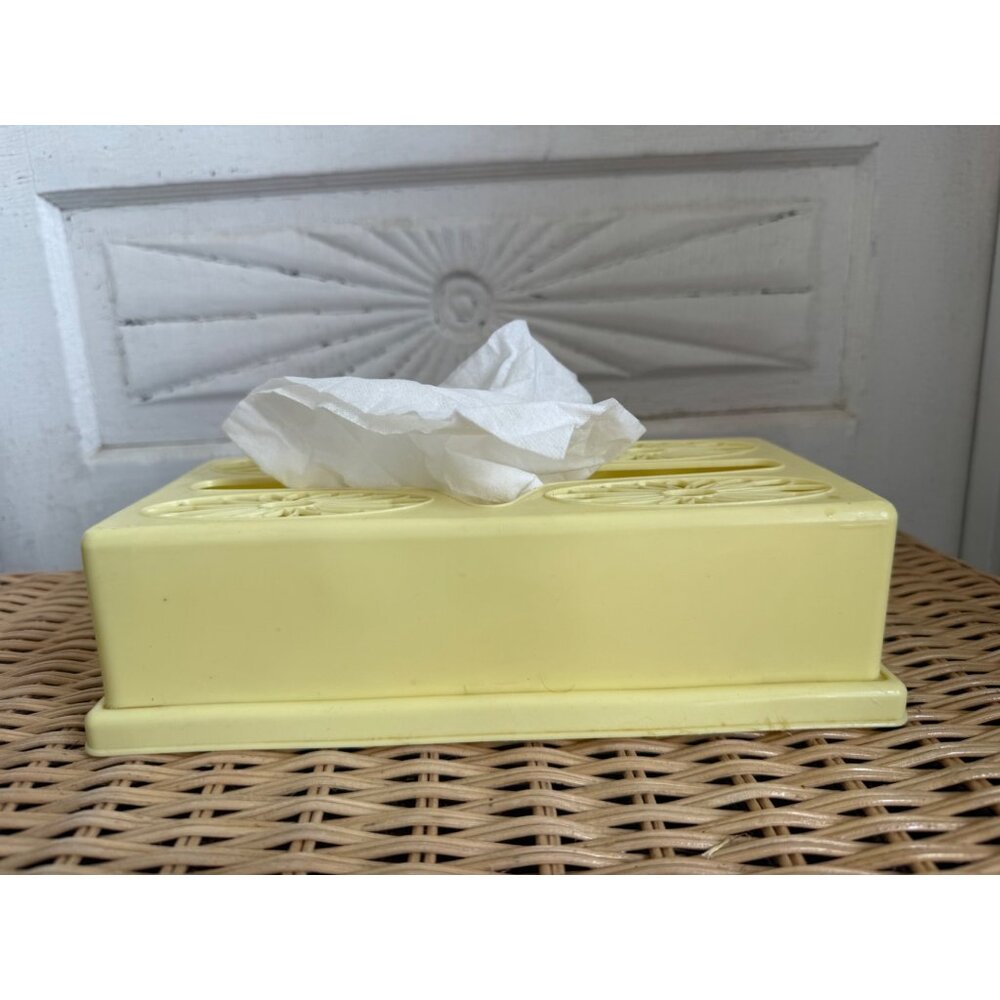 Vintage 70's Rubber Plastic Yellow Tissue Box Holder Floral Retro - Picture 10 of 10